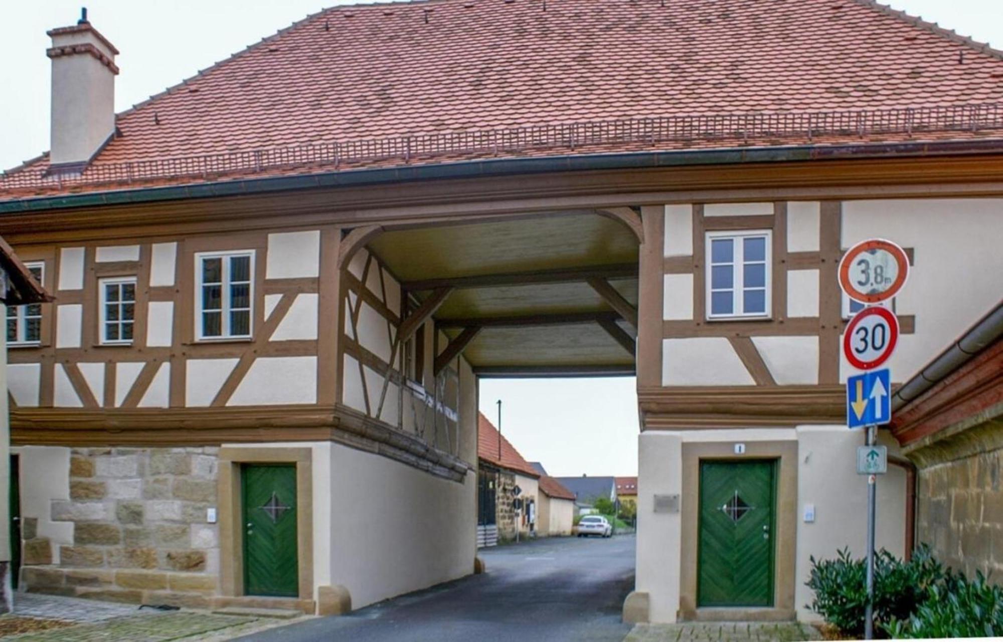 Torhaus Rattelsdorf - Wohnung 1 Sonnenblume エクステリア 写真
